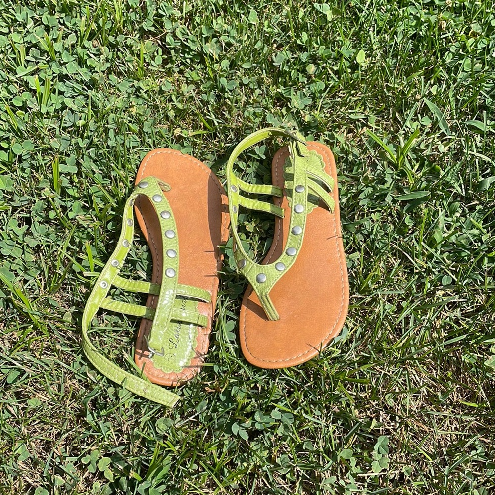 🔥3/$20🔥Green Y2K sandals